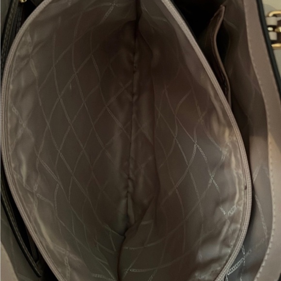 Authentic blush pink Michael Kors purse - Picture 3 of 8